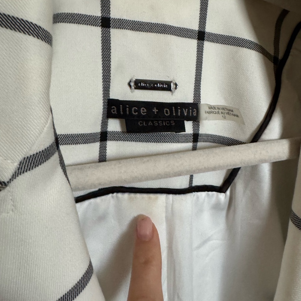 Alice and Olivia Breann Padded Shoulder Blazer Sz 12 Window Pane Plaid White - Picture 7 of 11
